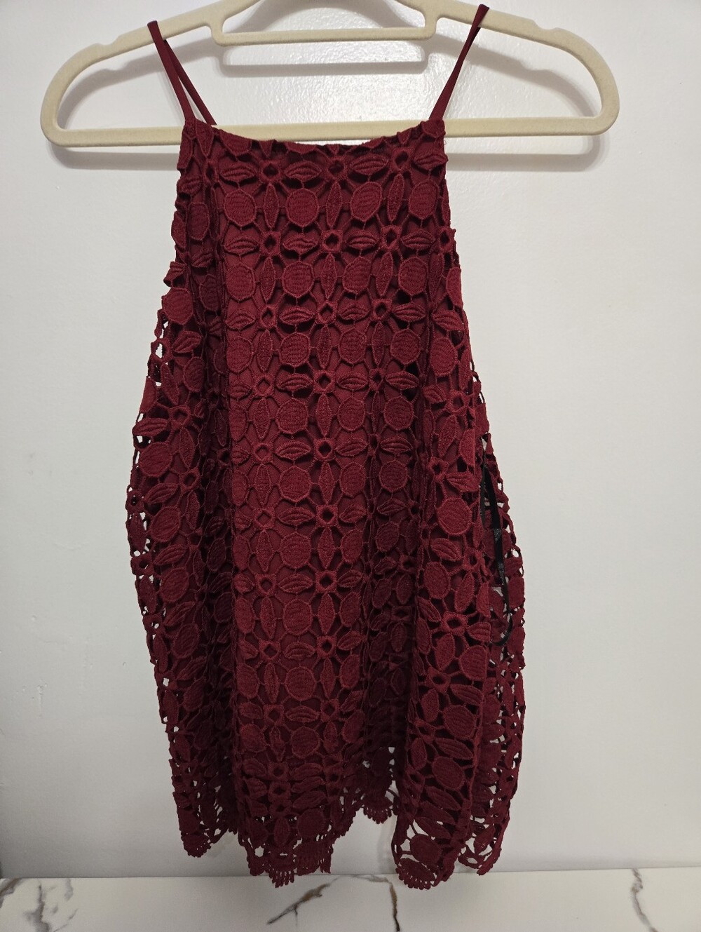 Monteau Maroon Floral Crochet High Neck Sleeveless Blouse Lined Size Large
